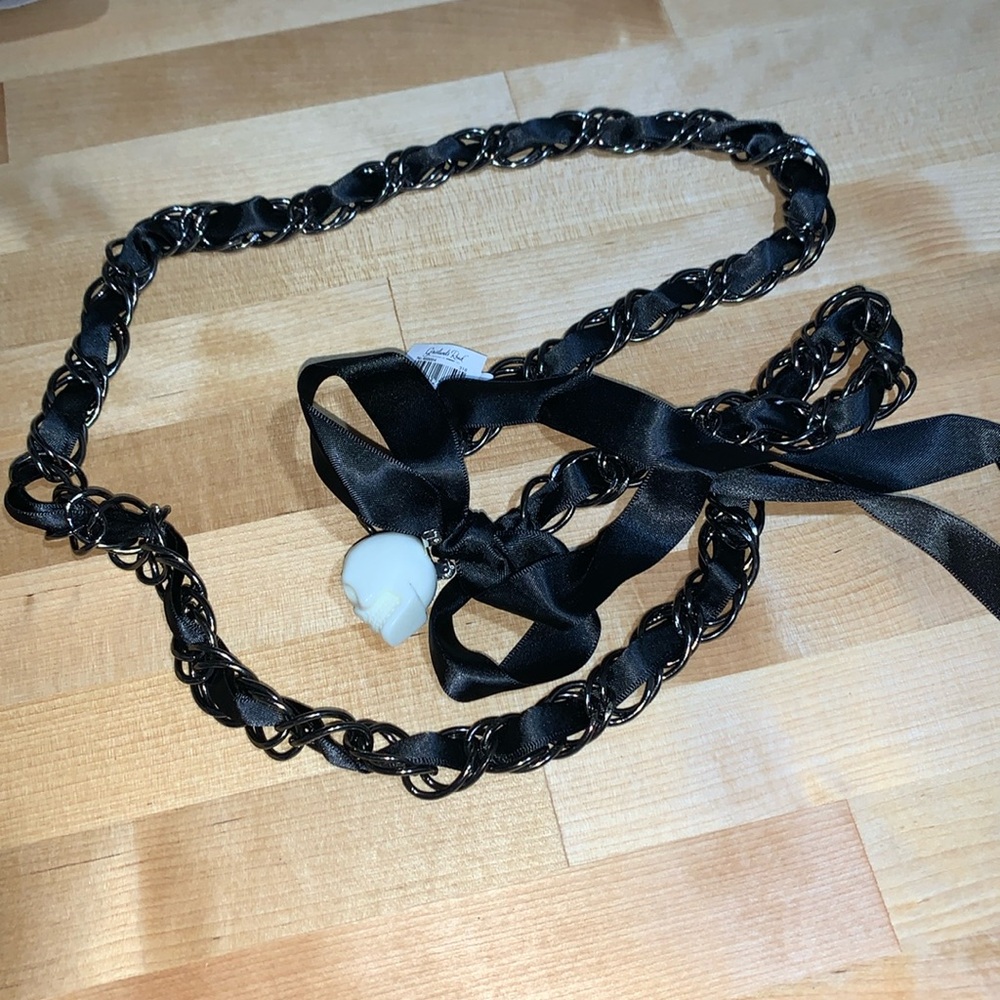 NWT Grasslands Road ribbon belt with skull